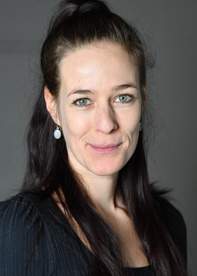Claire gespielt von Tamara Burghart