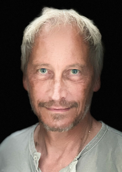 Peter gespielt von Stephan Lewetz